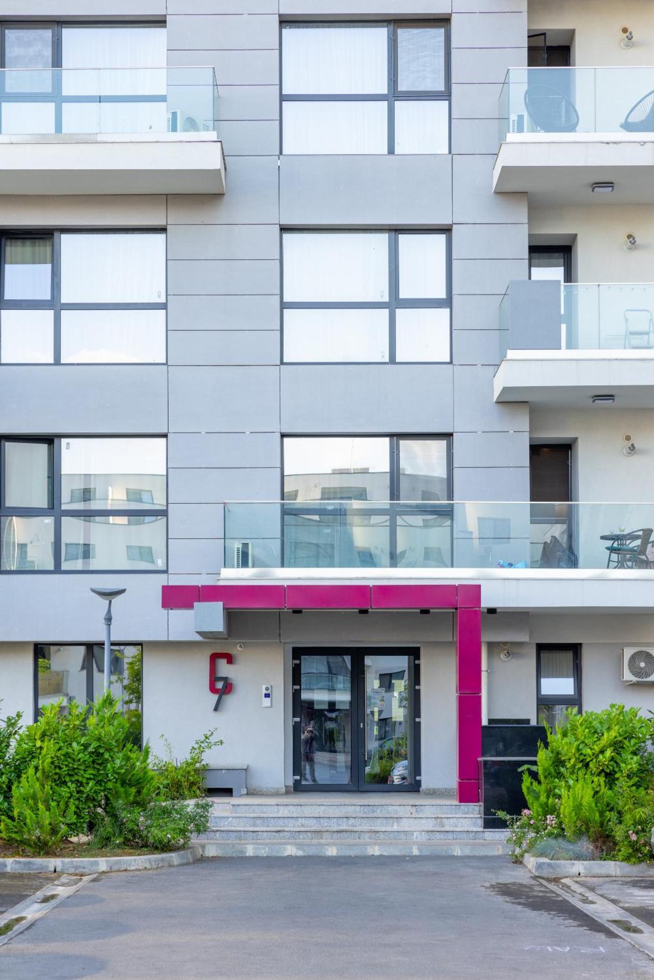 Onix View 37, Premium Parking Apartment Bucharest